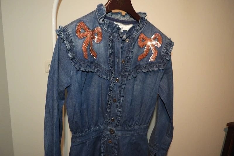 Elisabetta Franchi jeans jurk door knoop lovertjes strikken, Kleding | Dames, Jurken, Zo goed als nieuw, Maat 34 (XS) of kleiner