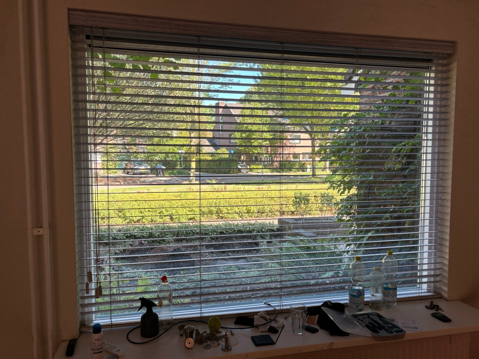 Mooie houten luxaflex, whitewash, 219/200 cm. (Lx B), Huis en Inrichting, Jaloezie, 219 cm, Hout, Ophalen of Verzenden