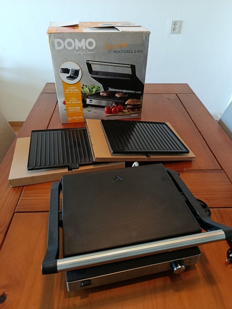 DOMO Multifunctionele Contactgrill 2-in-1 Wafelijzer/Grill, Ophalen of Verzenden, Zo goed als nieuw, Tafelgrill