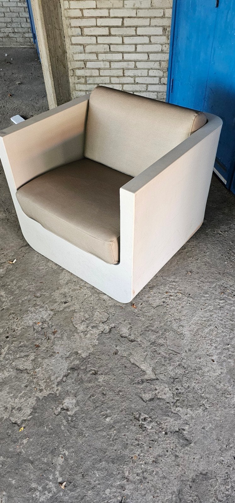 Vondom Ulm lounge chair design Ramón Esteve, Ophalen, Kunststof, Gebruikt, 75 tot 100 cm