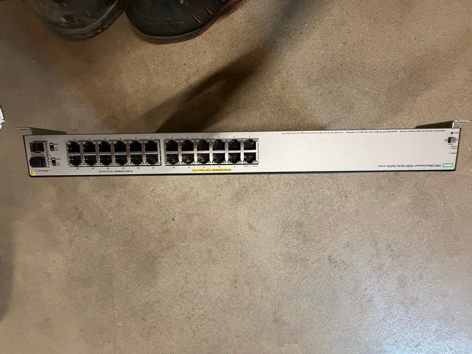 Netwerkapparatuur: HPE Switch, Zyxel Access Point, Cisco Swi, Ophalen, Gebruikt