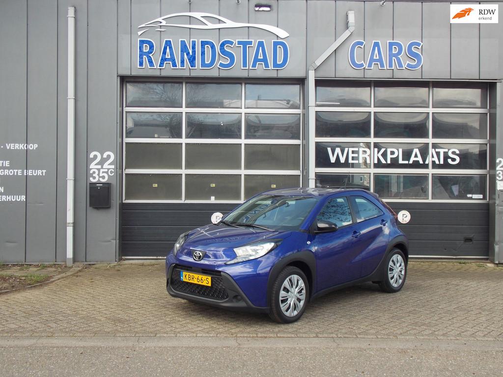 Toyota Aygo X 1.0 VVT-i S-CVT Play Automaat Airco Elek Pakke, Auto's, Toyota, Gebruikt, Euro 6, 3 cilinders, 998 cc
