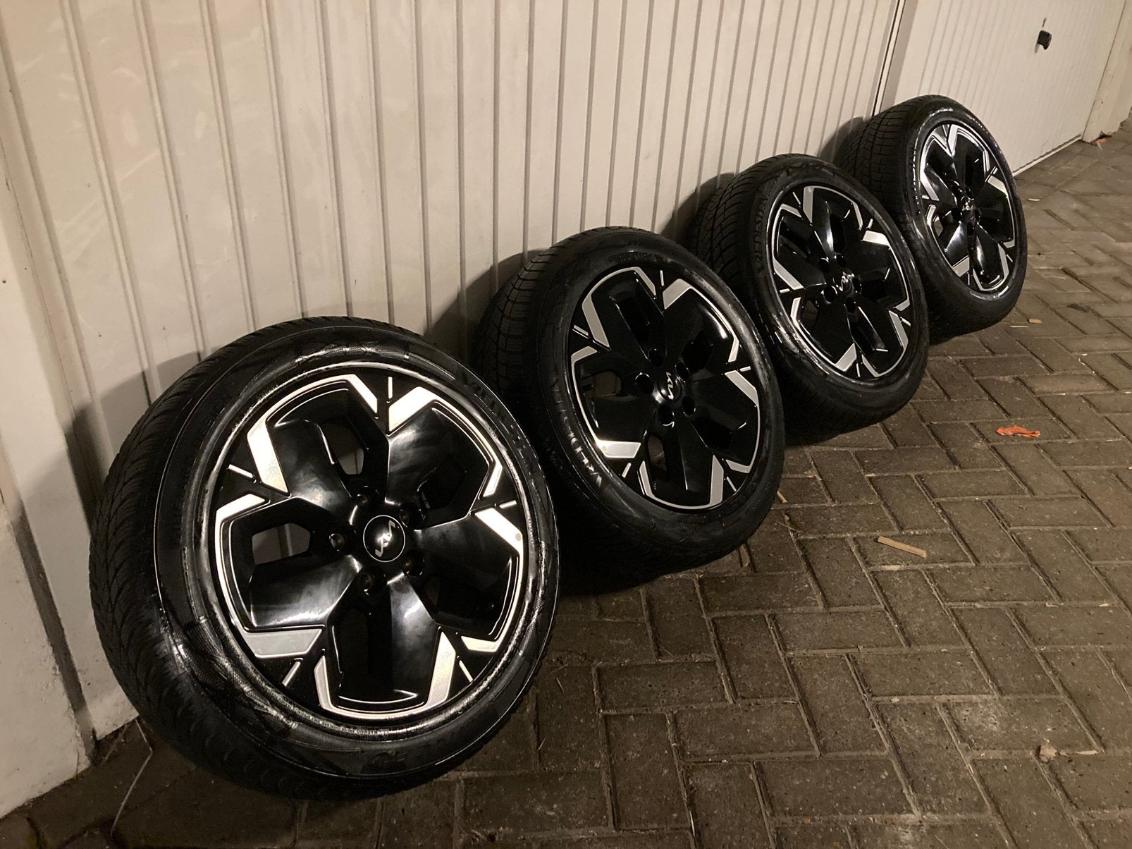 Diverse sets winterbanden velgen KIA NIRO EV, SKODA SUZUKI, Auto-onderdelen, Ophalen, Gebruikt, 16 inch, Banden en Velgen
