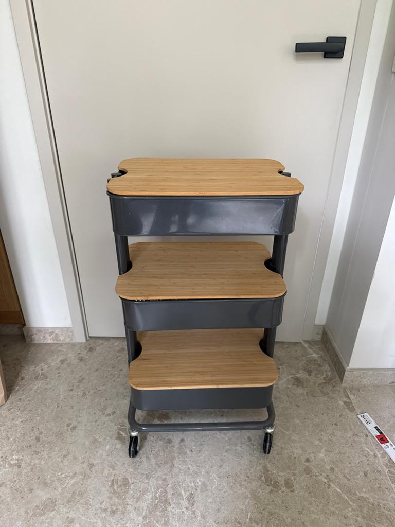 IKEA RÅSKOG Roltafel / Serveerwagen met Bamboe Bladen, Ophalen, Zo goed als nieuw