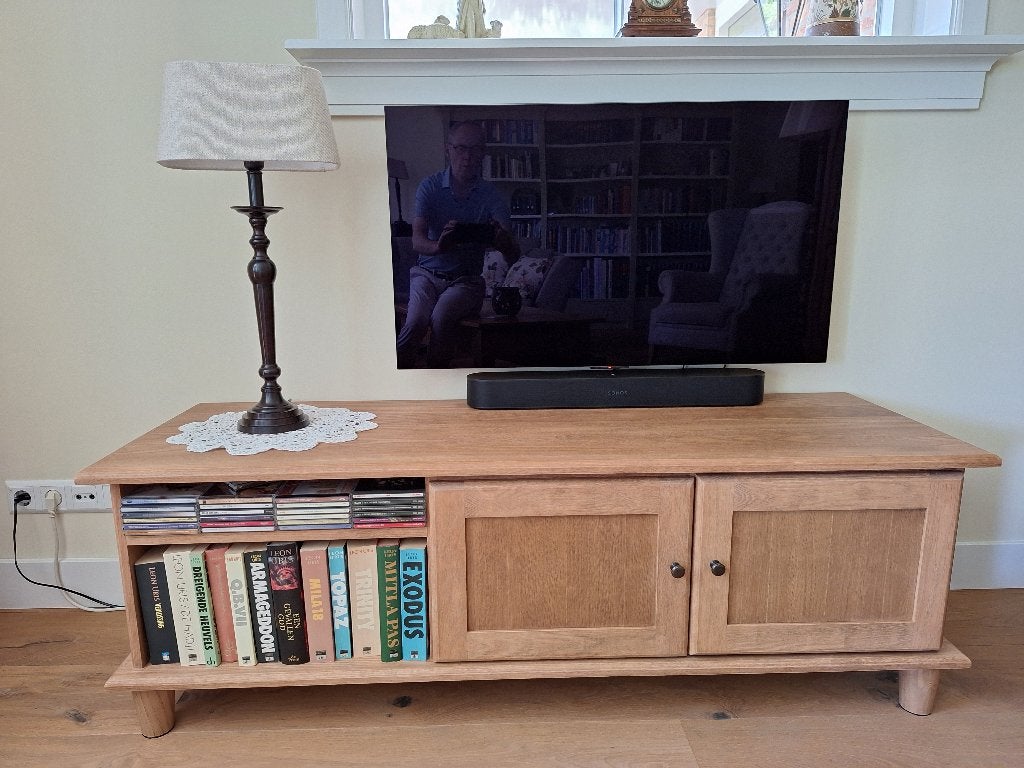 TV kast / TV meubel massief hout door meubelmaker, Ophalen, 100 tot 150 cm, Eikenhout, Zo goed als nieuw