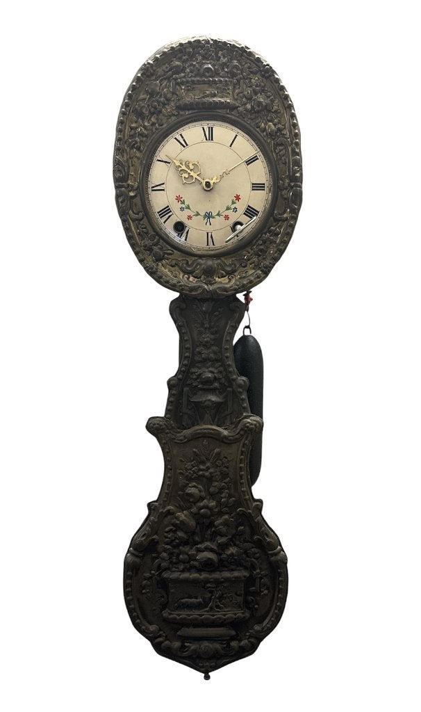 1068. Comtoise met bloemmotief - Frankrijk, 19e eeuw, Ophalen