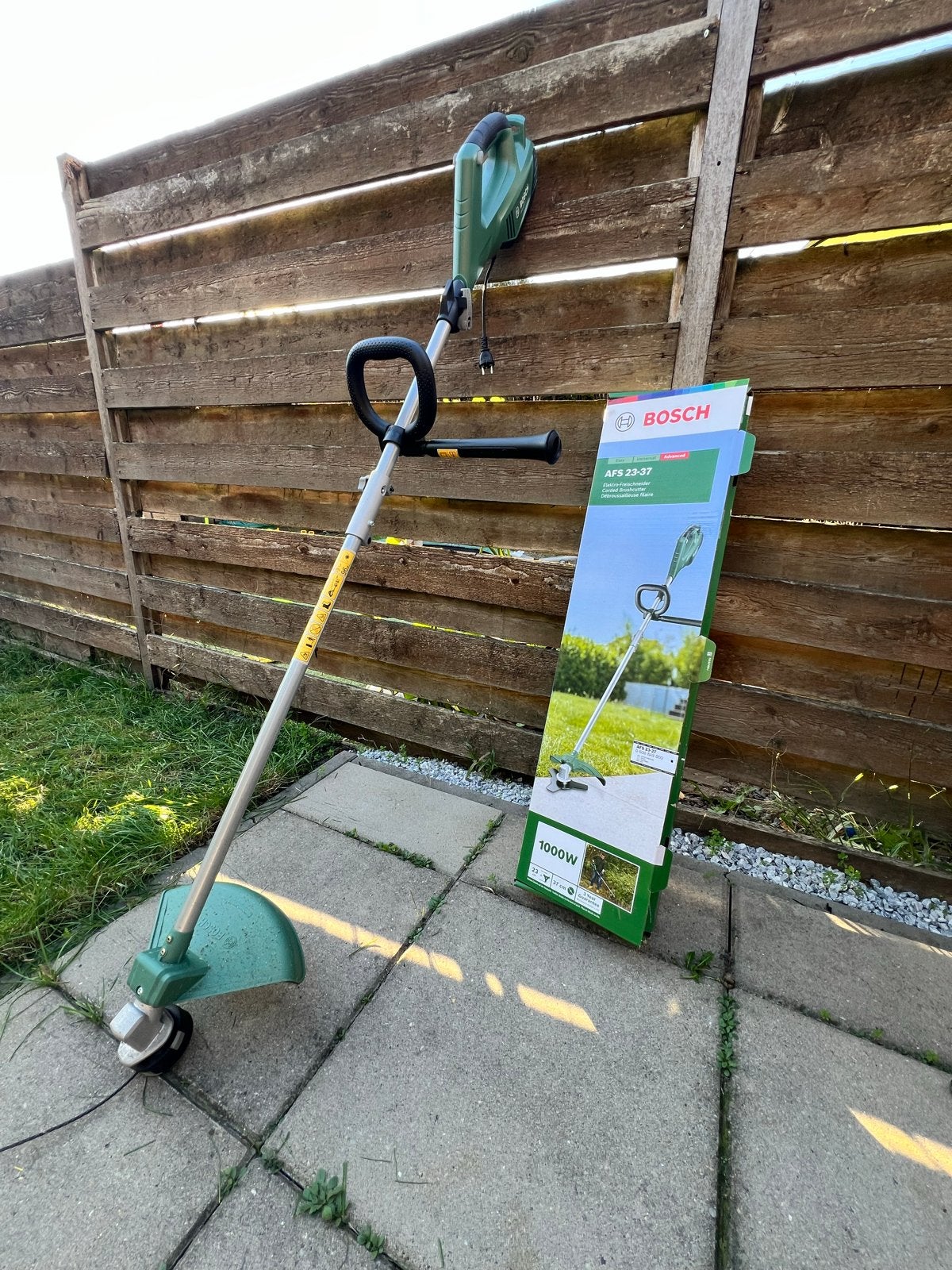 Bosch AFS 23-37 elektrische grastrimmer 1000W, Ophalen, Zo goed als nieuw, 30 tot 50 cm, Elektrisch