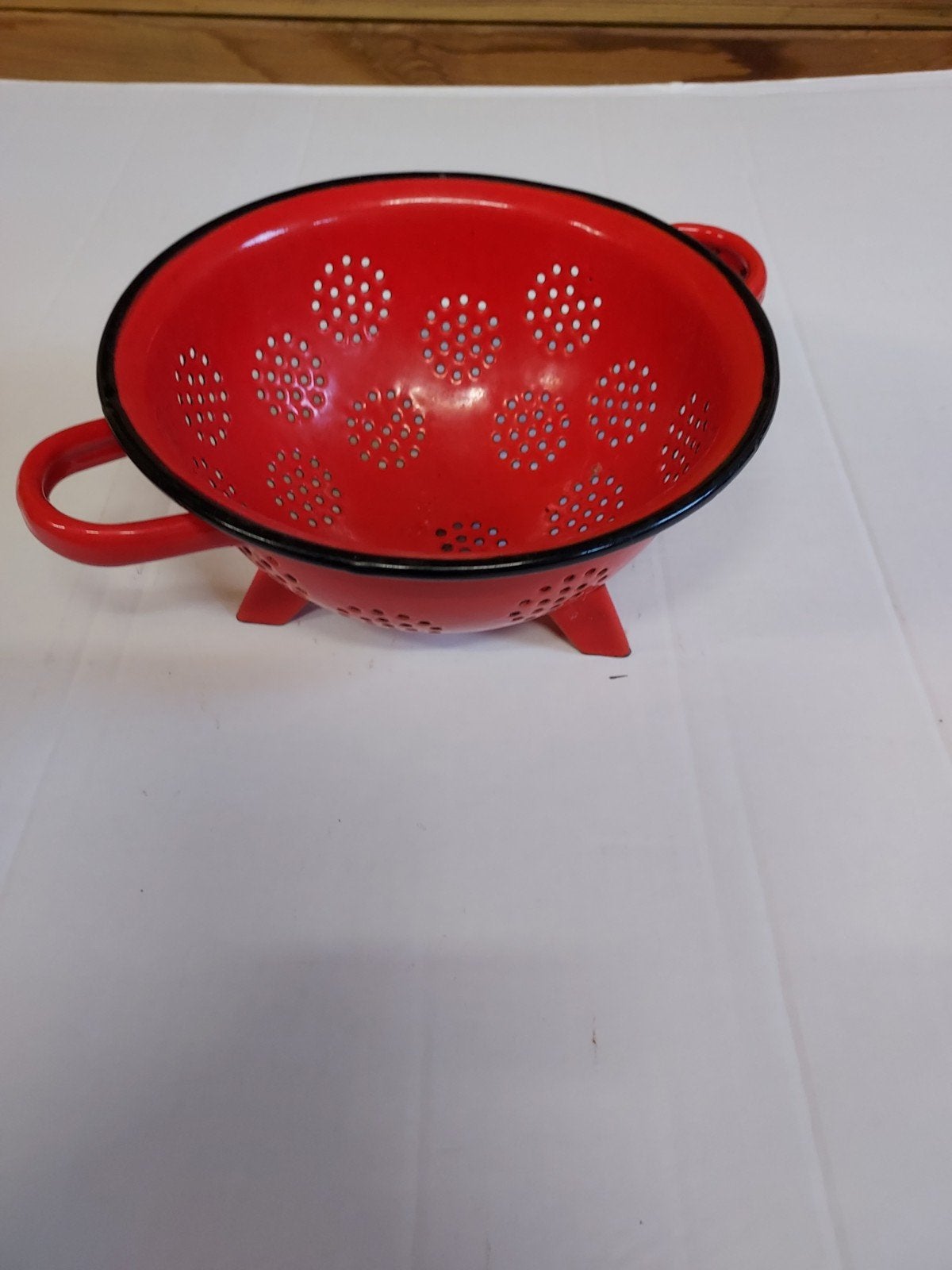 emaile vergiet rood  € 5.-, Ophalen of Verzenden