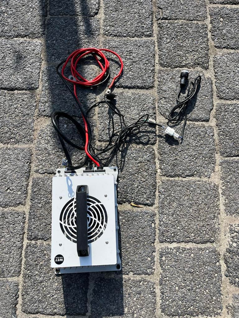 AQ-TRON Acculader AQHF48-50WP WET 48V 50A, Ophalen of Verzenden, Gebruikt, Overige automerken
