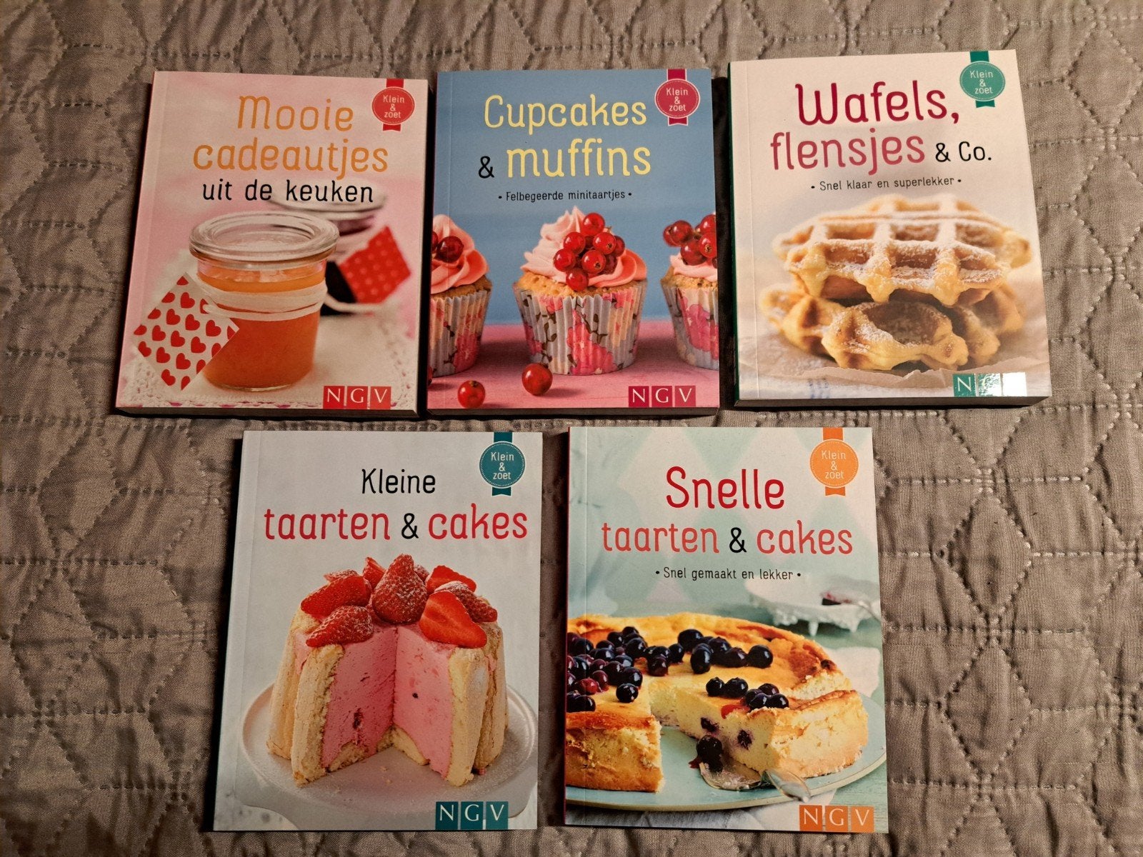 Kleine taarten & cakes, cupcakes & muffins, wafels, flensjes, Ophalen of Verzenden, Nieuw, Taart, Gebak en Desserts