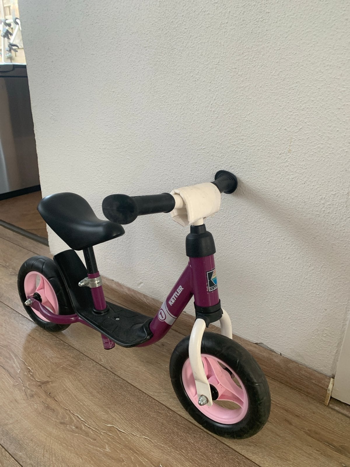 Kettler loopfiets paars/roze - perfect voor de kleintjes, Ophalen of Verzenden, Gebruikt, Loopfiets