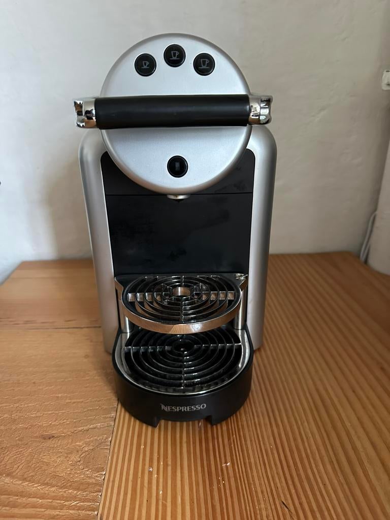 Nespresso Zenius, Witgoed en Apparatuur, Ophalen, Zo goed als nieuw, Espresso apparaat