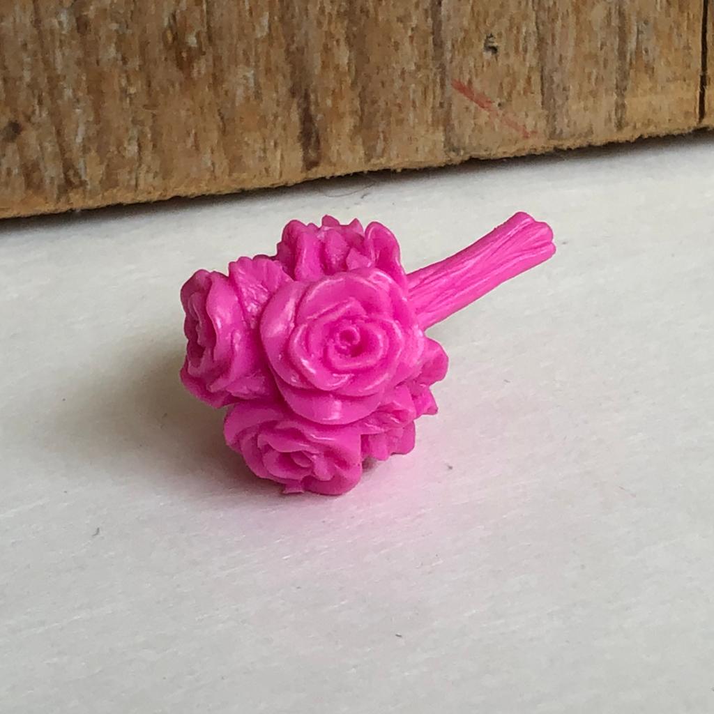 Roze Barbie formaat bloemen boeket, Ophalen of Verzenden, Zo goed als nieuw, Toebehoren