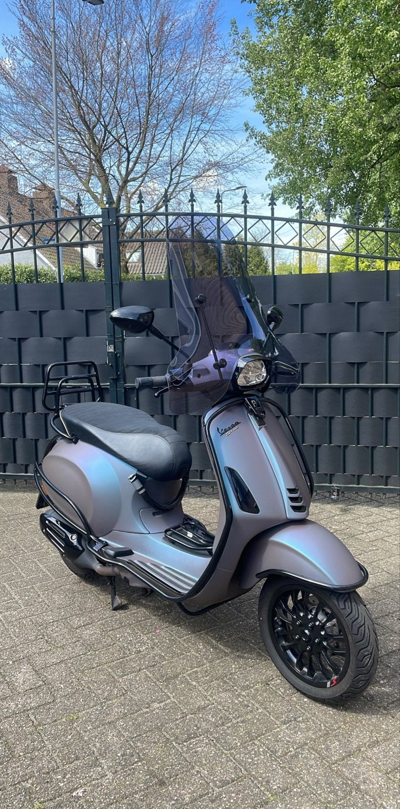 Vespa Sprint 2022 – Mat Chameleon – Goed onderhouden, Fietsen en Brommers, Scooters | Vespa, Ophalen, Gebruikt, Maximaal 45 km/u