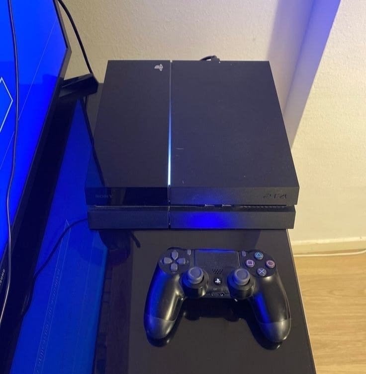PlayStation 4 (PS4) met 2  controller, Spelcomputers en Games, Gebruikt, Met 2 controllers, Ophalen of Verzenden, 1 TB