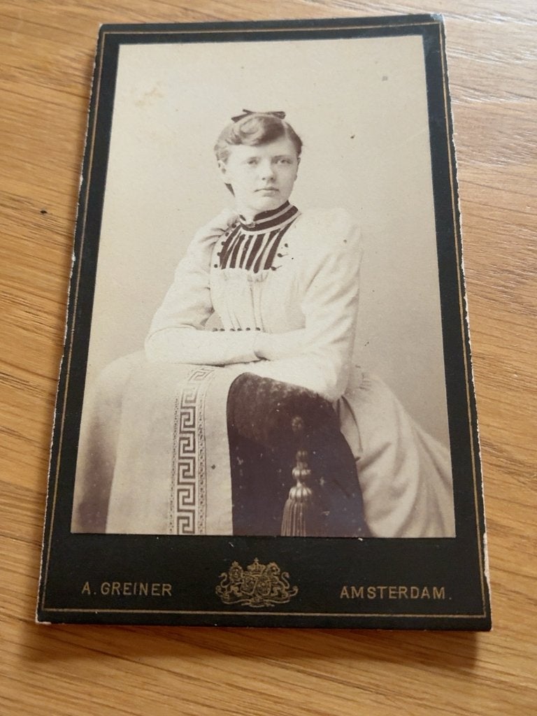 Antieke CDV foto Albert Greiner Hof-Fotograaf A’dam ca. 1880, Gebruikt, Verzenden, Foto, Voor 1940