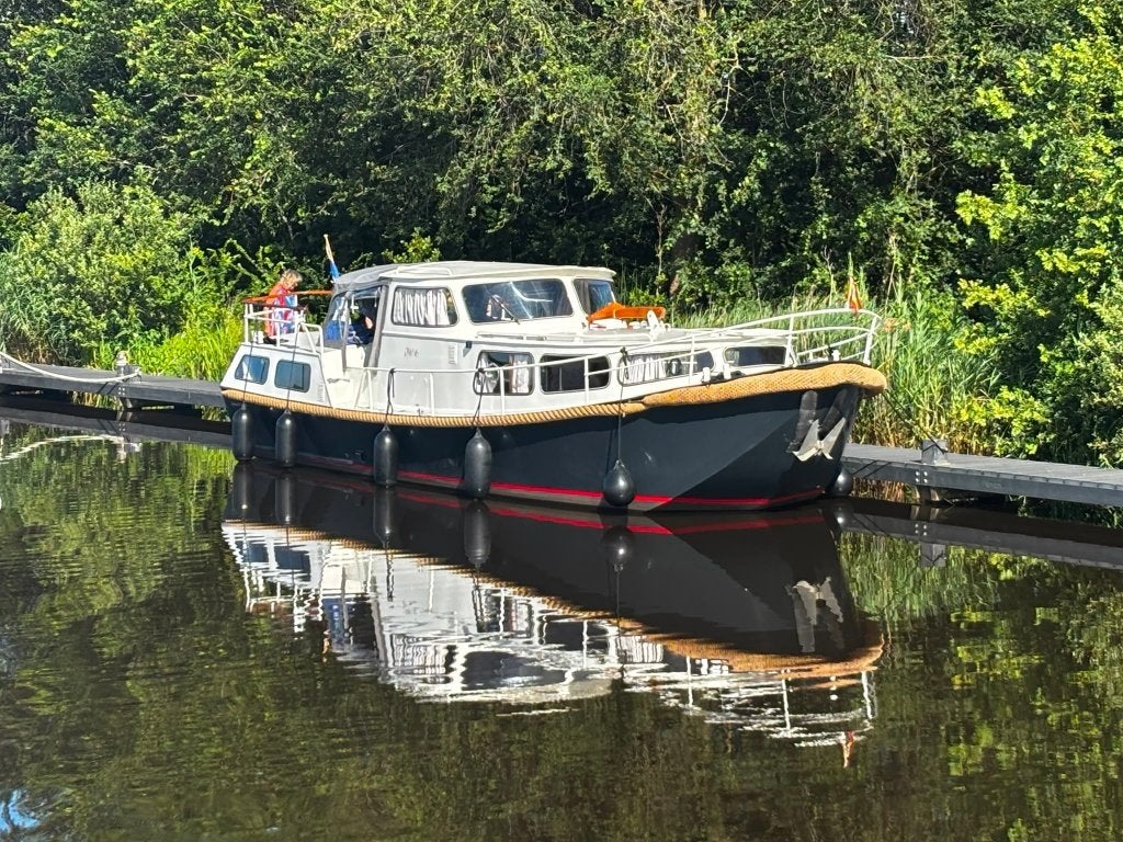 Foto 10 van Last minute! Motorkruiser, boot huren. Bootverhuur Friesland