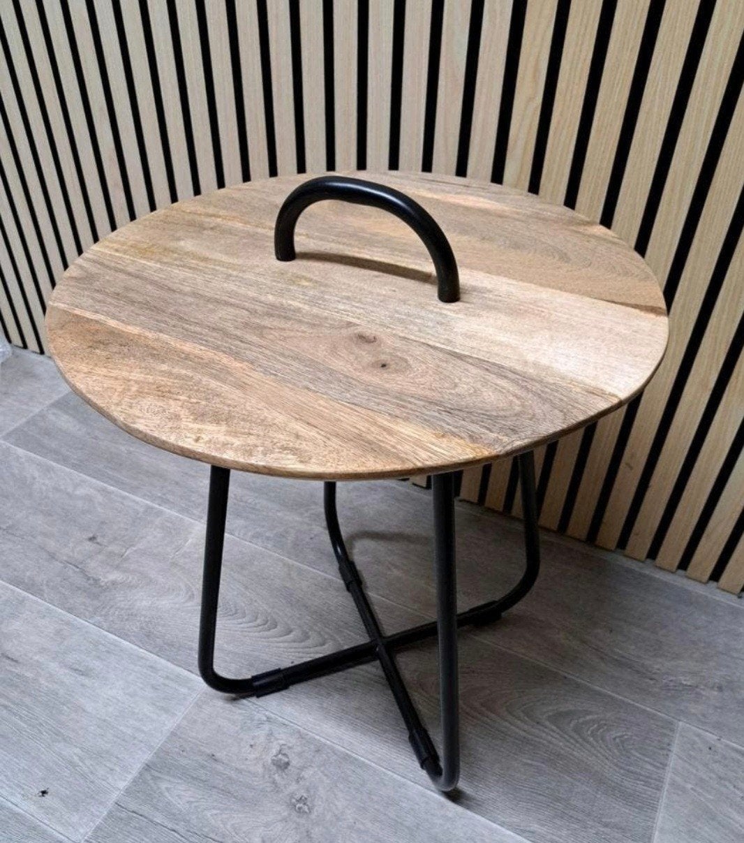 Ronde bijzettafel - Nieuw - Mangohout/metaal, Minder dan 55 cm, Metaal of Aluminium, Rond, Nieuw