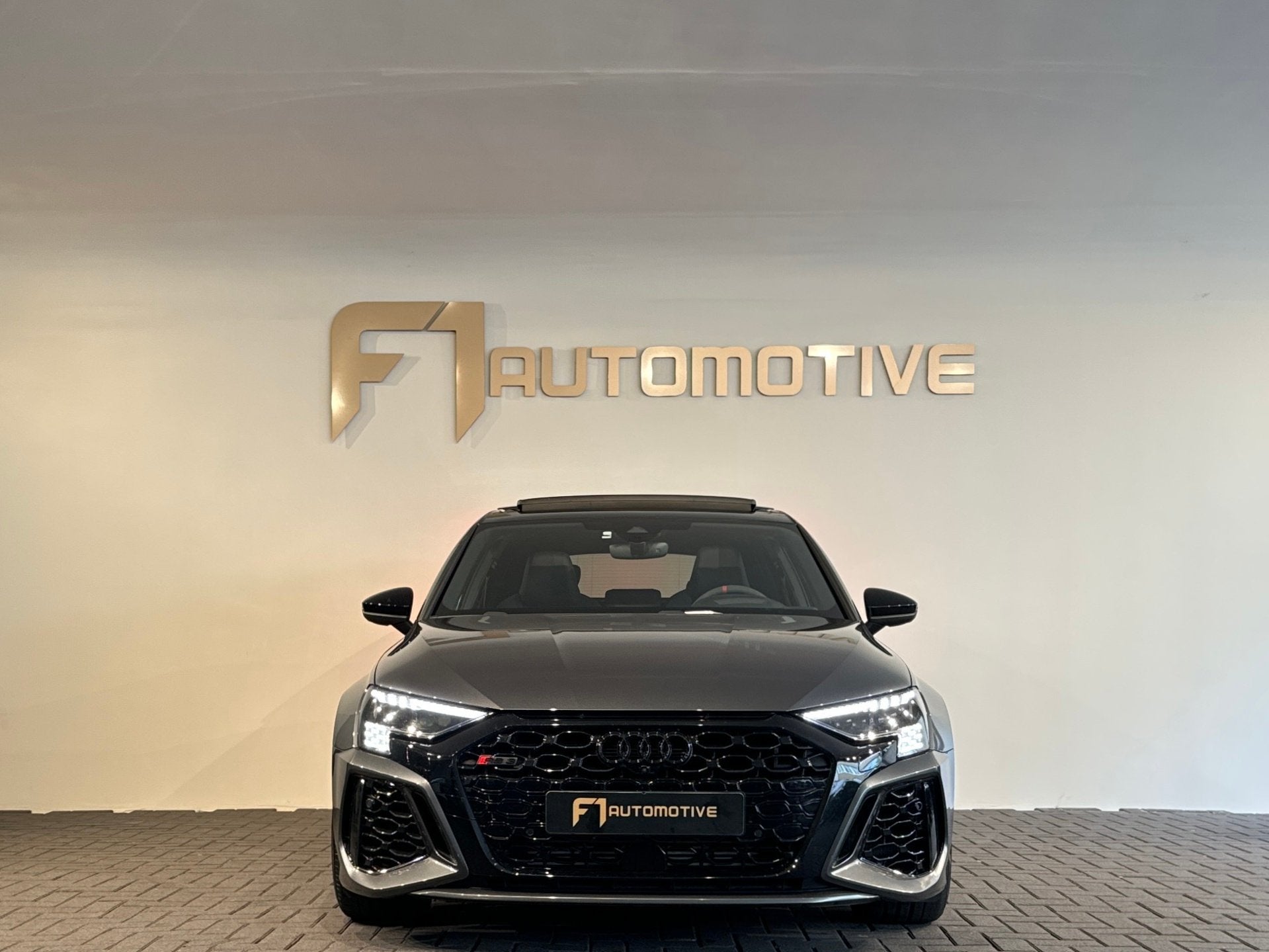 Audi RS3 Sportback 2.5 TFSI quattro Pano|Memory|HuD|B&O|Keyl, Auto's, Automaat, Dealer onderhouden, Gebruikt, Euro 6