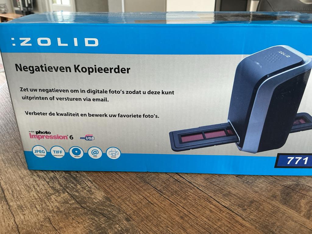 Nieuwe ZOLID Negatieven Kopieerder - Digitaliseer uw foto's, Overige merken, Ophalen of Verzenden, Band, Disc of Geheugen, Nieuw