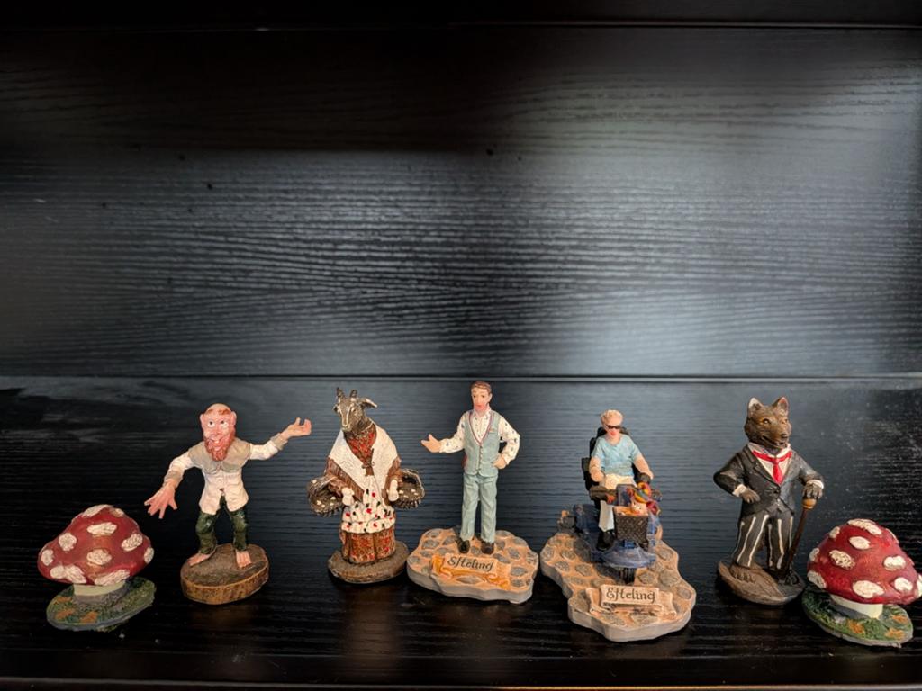 Efteling poppetjes, Verzamelen, Efteling, Ophalen, Zo goed als nieuw, Beeldje of Poppetje