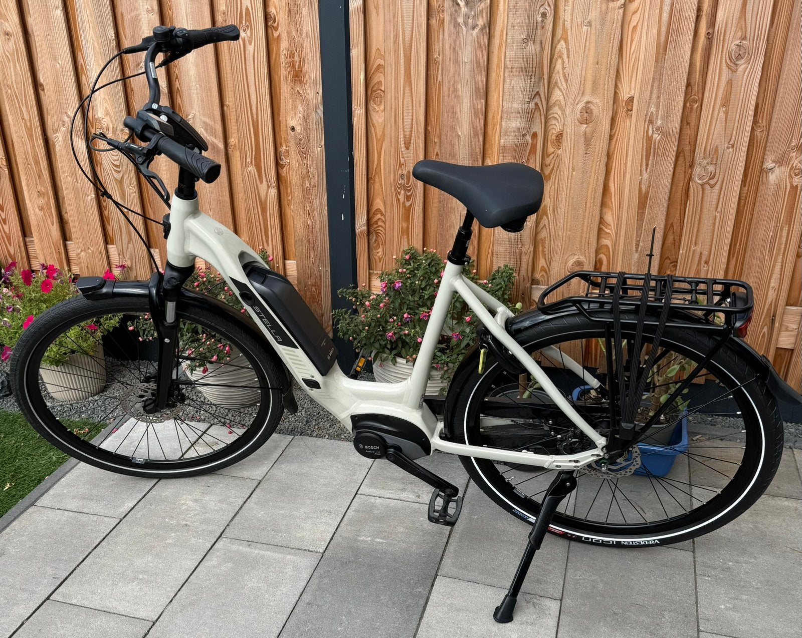 Stella Livorno E bike / Elektrische fiets Bosch middenmotor, Zo goed als nieuw, 50 km per accu of meer, 55 tot 59 cm, Ophalen