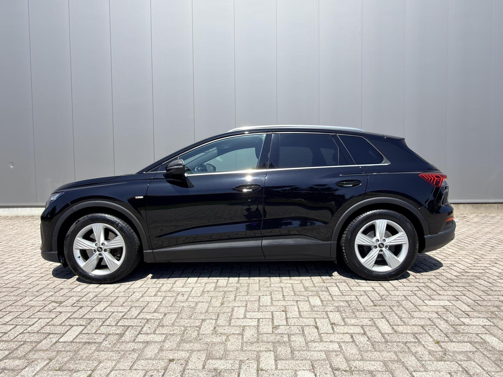 Audi Q4 e-tron 45 quattro Edition 77 kWh 1e eig|Trekhaak|Dea, Auto's, Audi, Gebruikt, Met garantie (alle), Zwart, Origineel Nederlands