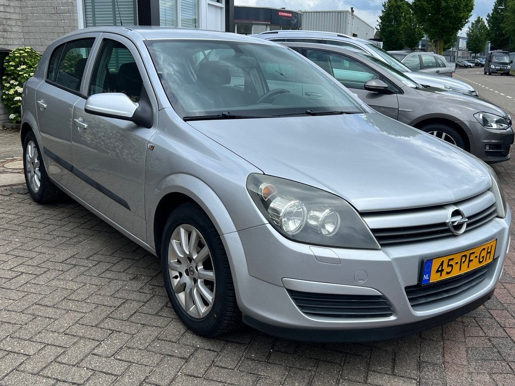 Opel Astra 1.6 Enjoy *APK 02-06-2027, Auto's, Voorwielaandrijving, Gebruikt, 4 cilinders, 1165 kg