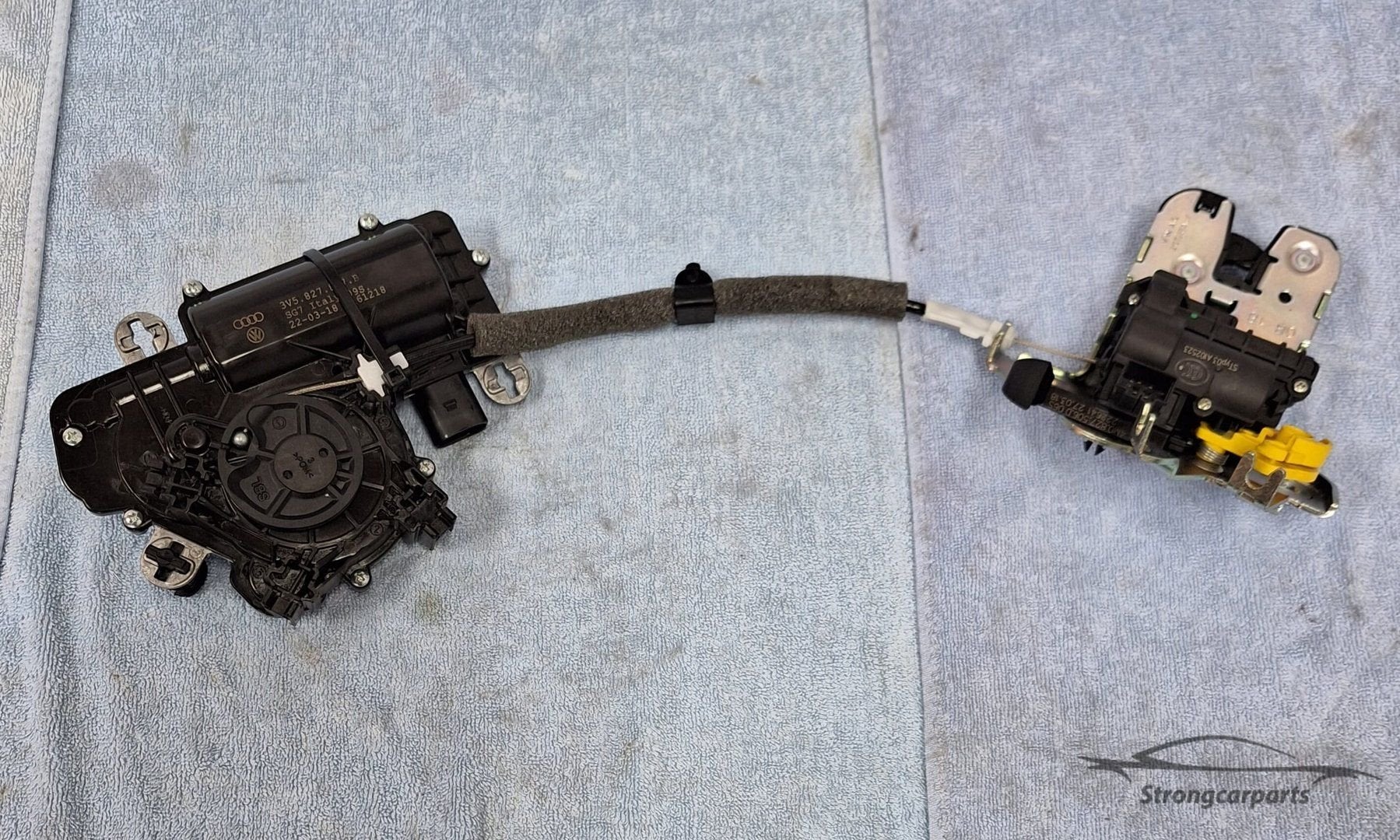 Achterklepslot met sluithulp Audi A5 F5 3V5827887B A4 Q5 RS5, Auto-onderdelen, Gebruikt, -, Achter, -