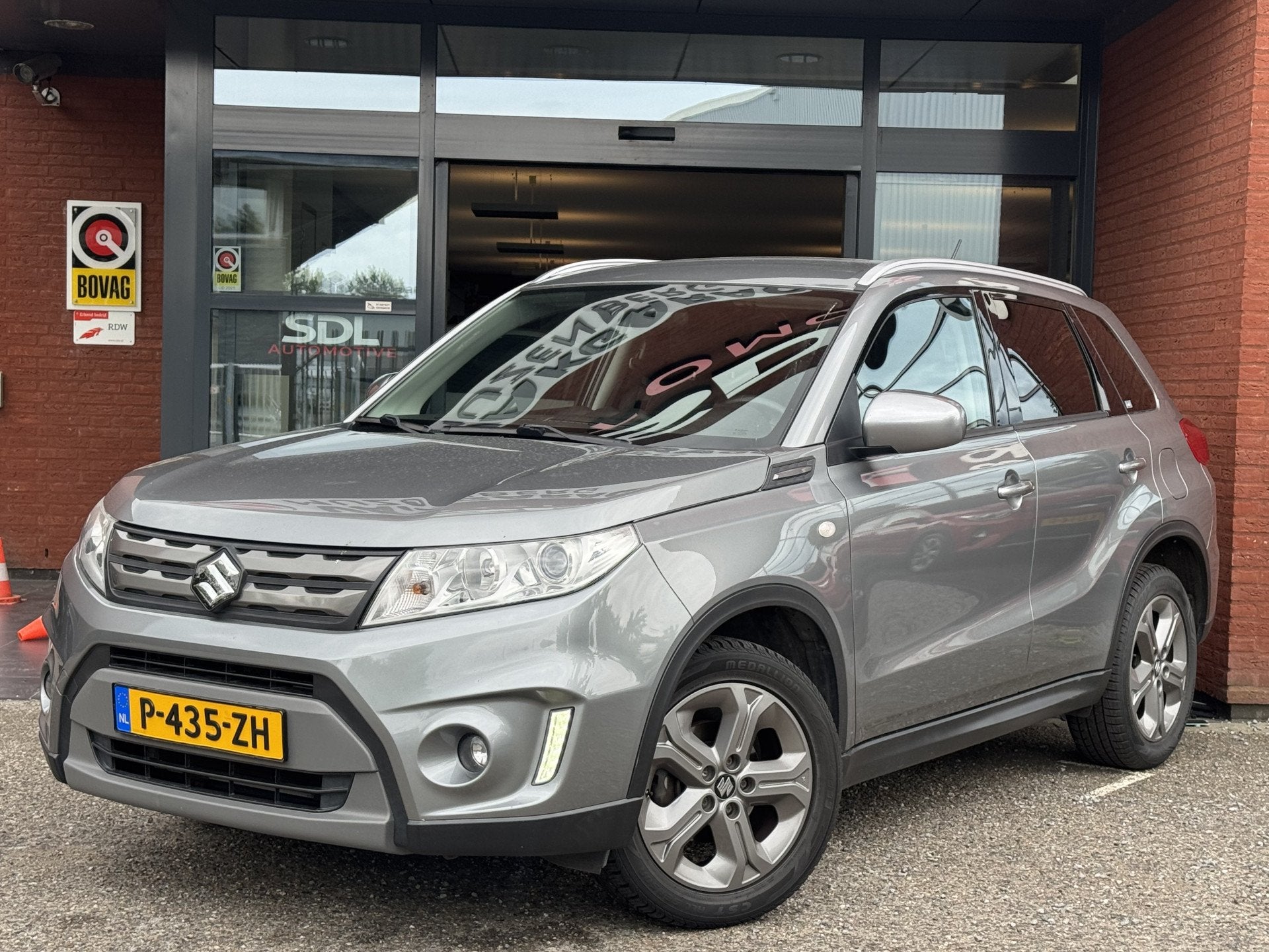 Suzuki Vitara 1.6 Exclusive // TREKHAAK // NAVI // CLIMA //, Dealer onderhouden, Stof, Gebruikt, 4 cilinders