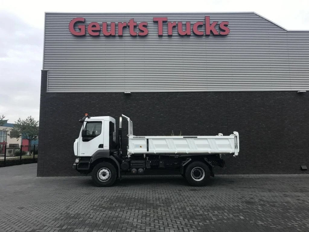 Renault Kerax 330 DXI 4X2 KIPPER/TIPPER ONLY 27.000 KM !, Achterwielaandrijving, Renault, Origineel Nederlands, Bedrijf