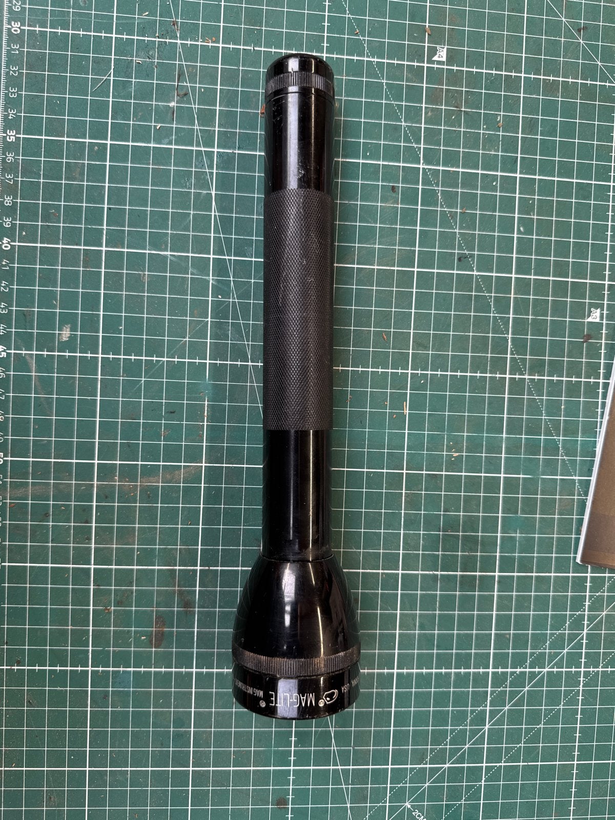 Maglite zaklamp met 3x C batterij (dop zit vast), Caravans en Kamperen, Zaklampen, Ophalen, Gebruikt, Batterij