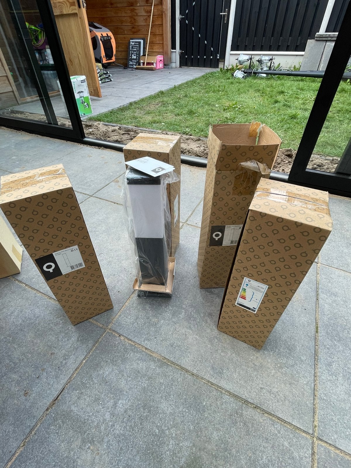 4x QAZQA Melios P45 Donkergrijze Buitenlampen, Minder dan 50 watt, Staande lamp, Ophalen of Verzenden, Netvoeding