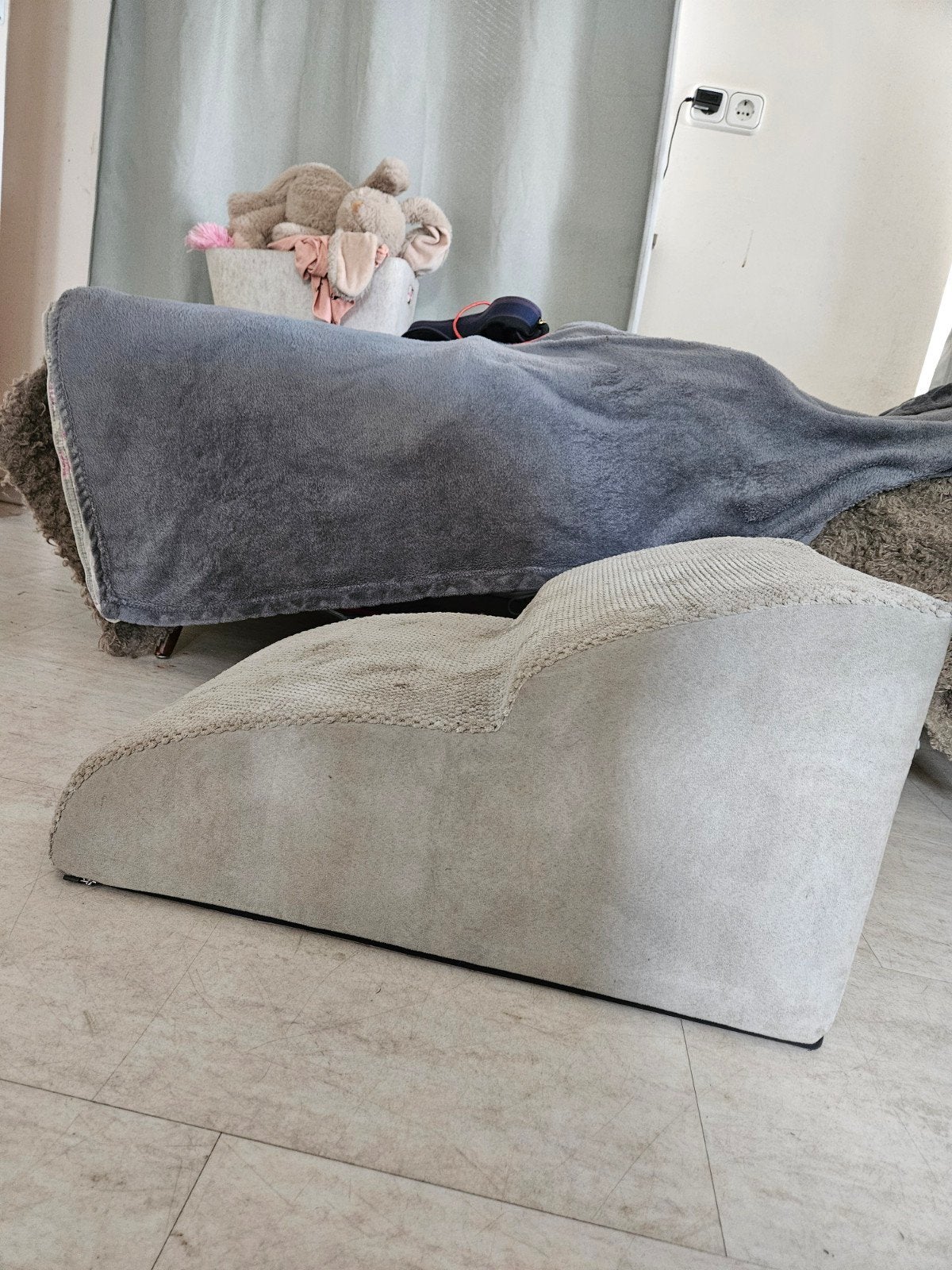 Honden trappetje opstapje voor bank of bed/ hondentrap, Ophalen of Verzenden, Zo goed als nieuw