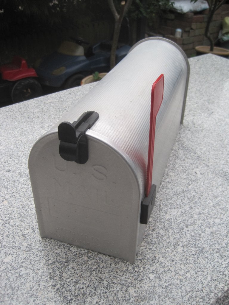 Originele Amerikaanse brievenbus, Tuin en Terras, Brievenbussen, Ophalen of Verzenden, Zo goed als nieuw, Aluminium, Staande brievenbus