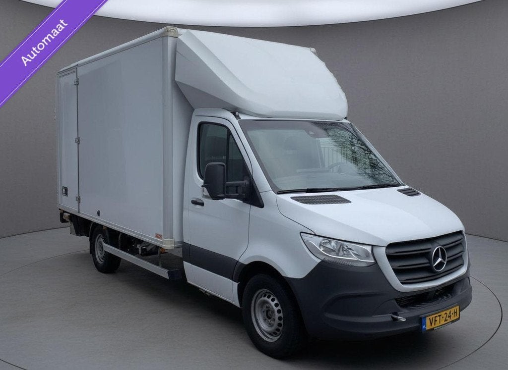 Mercedes Sprinter bestel 214 2.2 CDI Bakwagen+Laadklep 2020, Automaat, Stof, Gebruikt, Wit