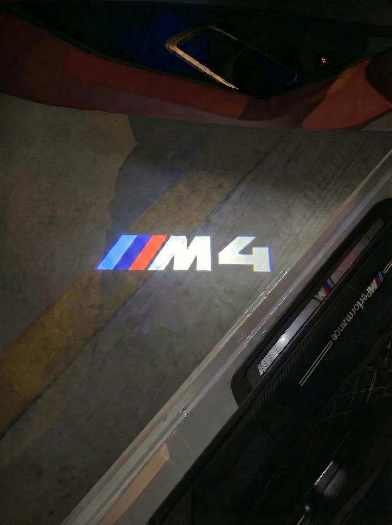 BMW M4 Logo Deurlichten / Instapverlichting, Auto diversen, Tuning en Styling, Ophalen of Verzenden