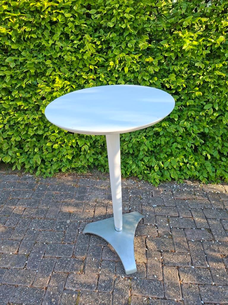 Statafel met houten blad en aluminium poot, 110 cm hoog, Ophalen