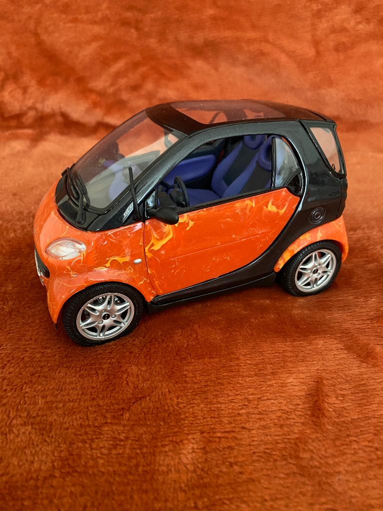 Smart city coupé 1:18, Hobby en Vrije tijd, Ophalen, Zo goed als nieuw, Auto, Maisto