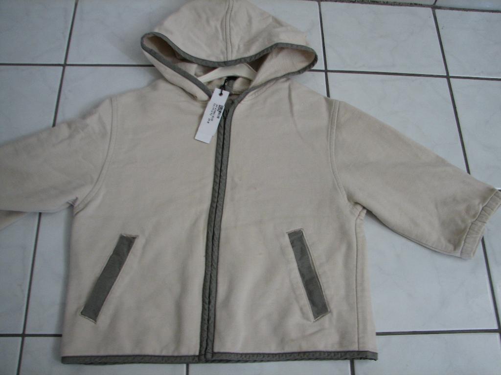 Leuk kindervest DKNY maat 98-104, Ophalen of Verzenden, Gebruikt, Jongen of Meisje, Trui of Vest