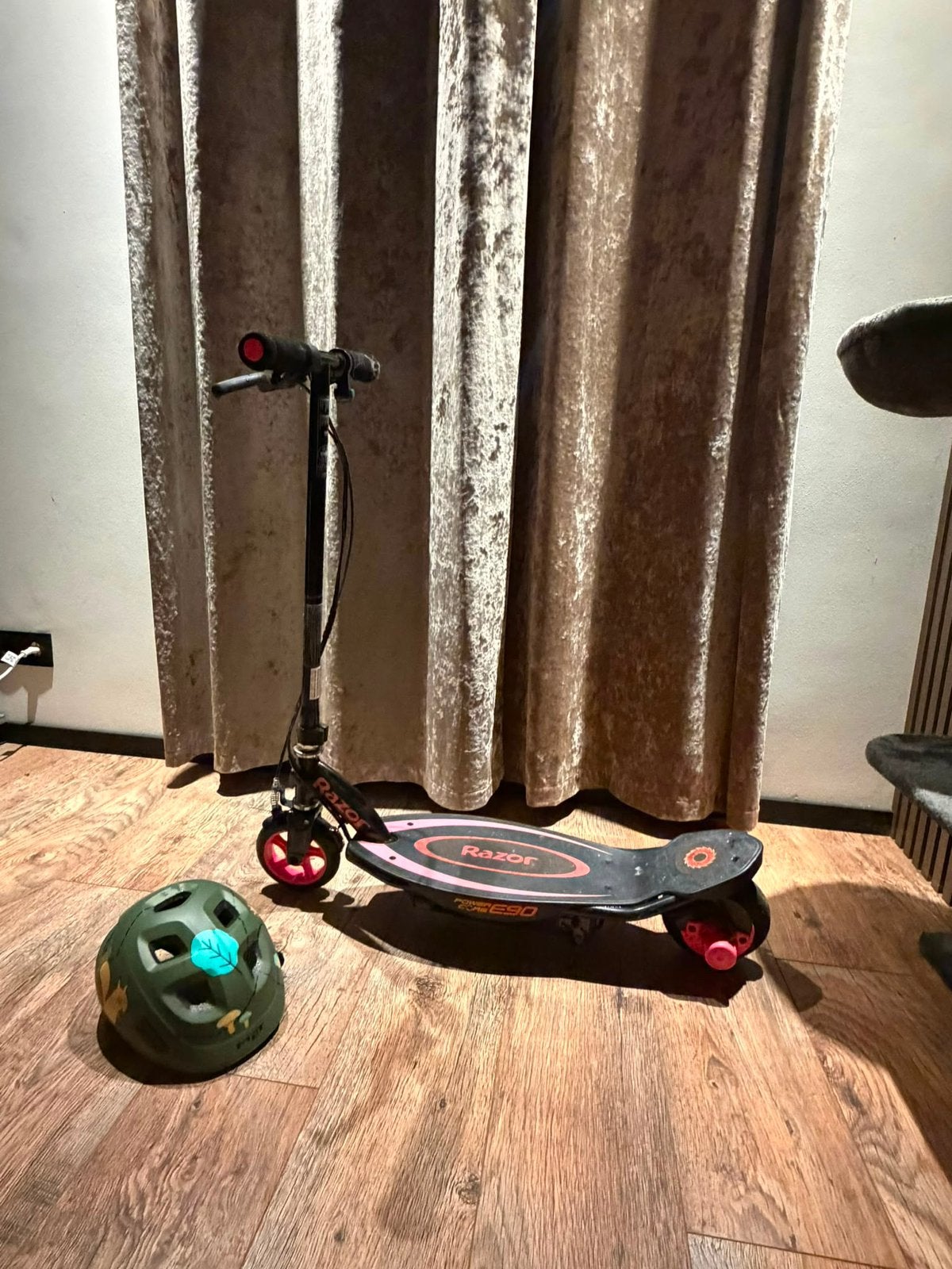Electrische  step kind, Fietsen en Brommers, Steps, Ophalen, Zo goed als nieuw, Elektrische step (E-scooter)