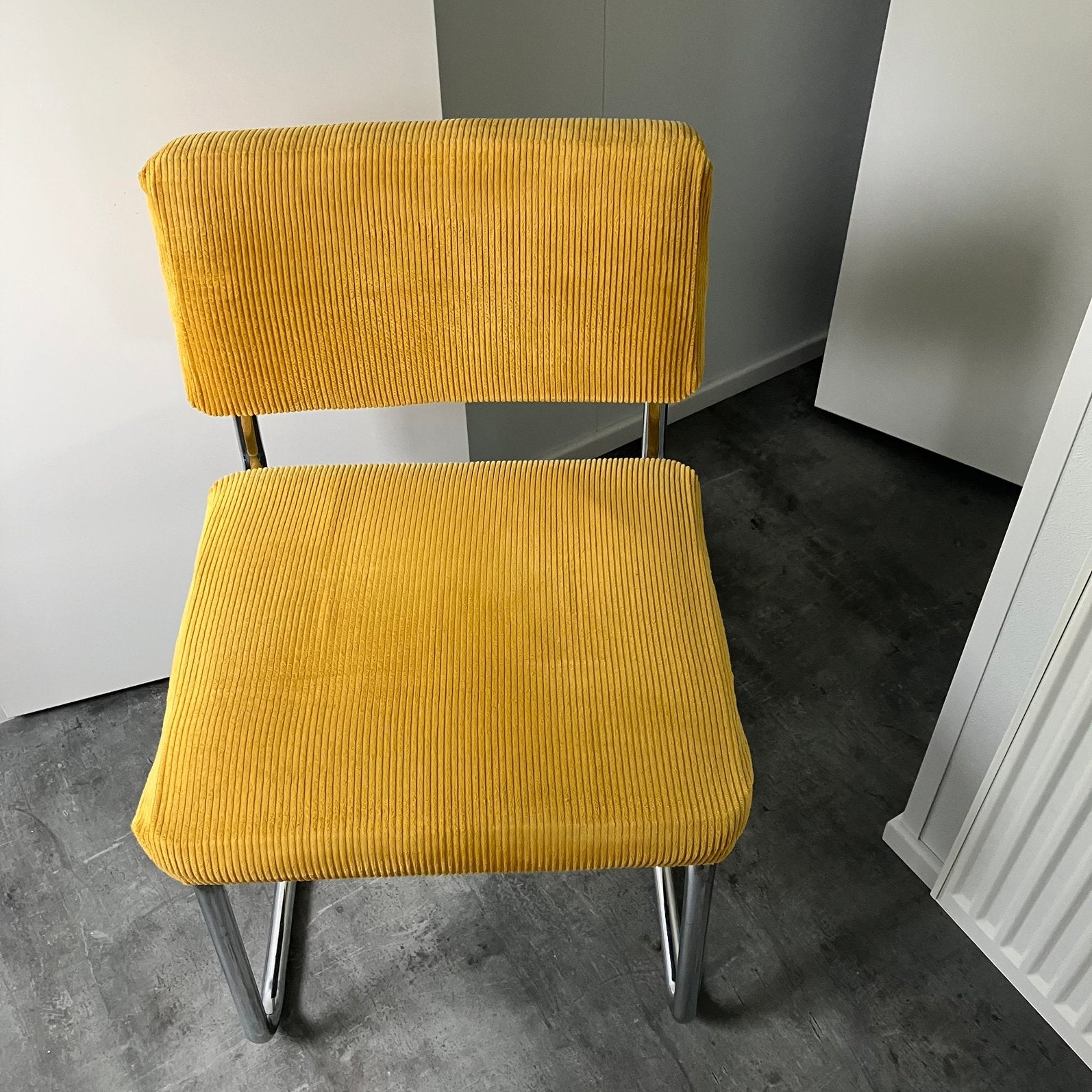 Vier buisframe stoelen, Ophalen, Gebruikt, Vier