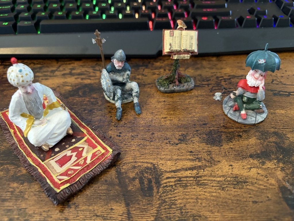 Efteling Poppetjes van Steen, Ophalen of Verzenden, Zo goed als nieuw, Beeldje of Poppetje