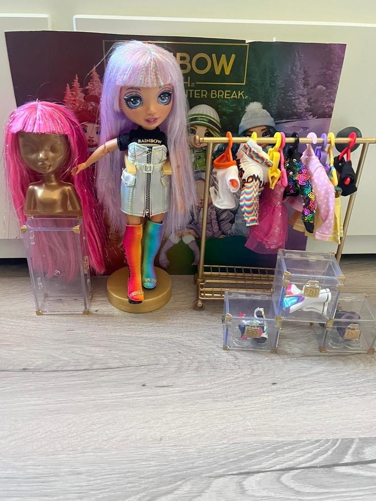 Rainbow High Store met pop en accessoires, Ophalen, Zo goed als nieuw, Overige typen