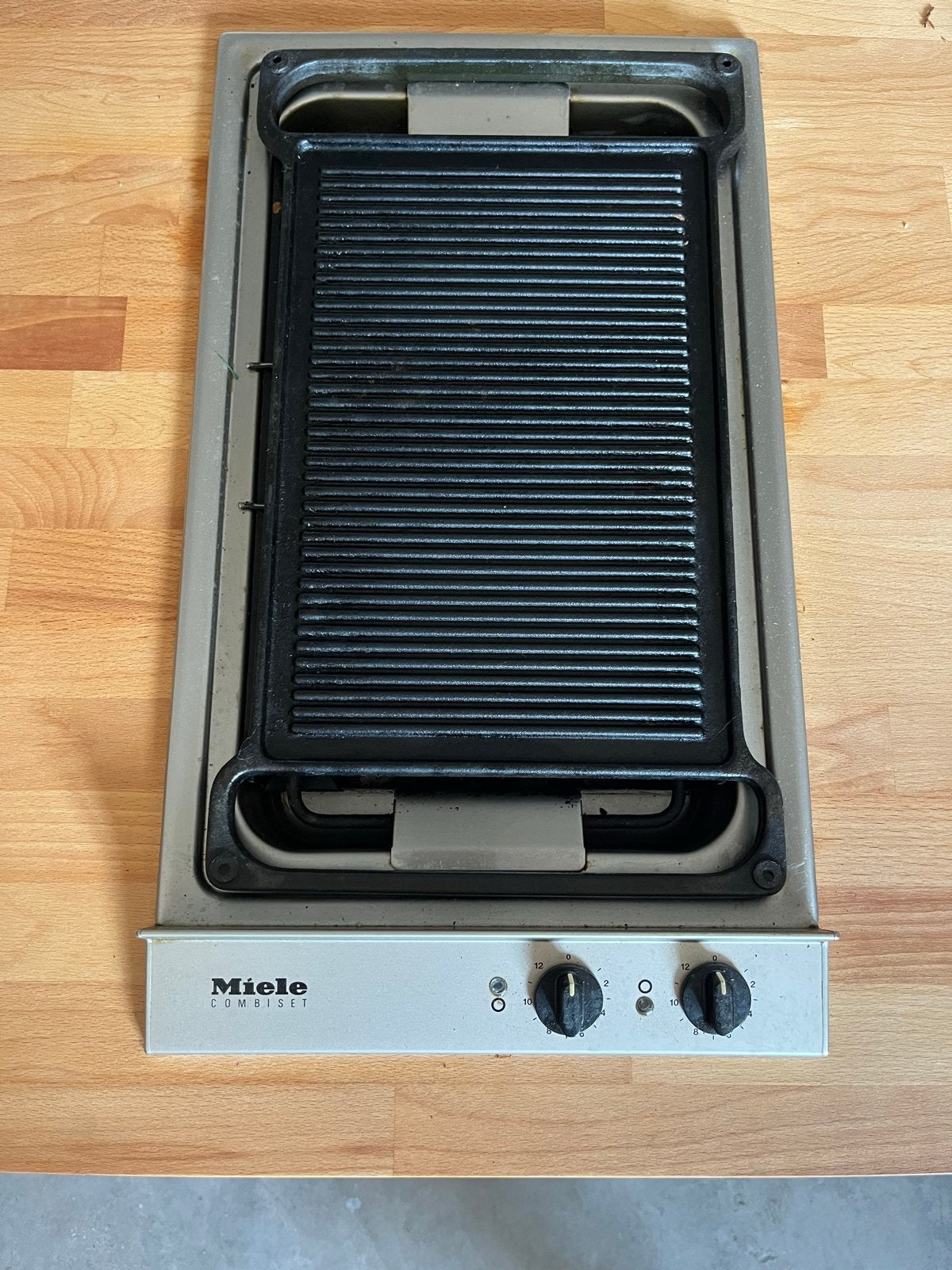 Miele Grillplaat KM 88-2 (Elektronisch), Ophalen, Zo goed als nieuw