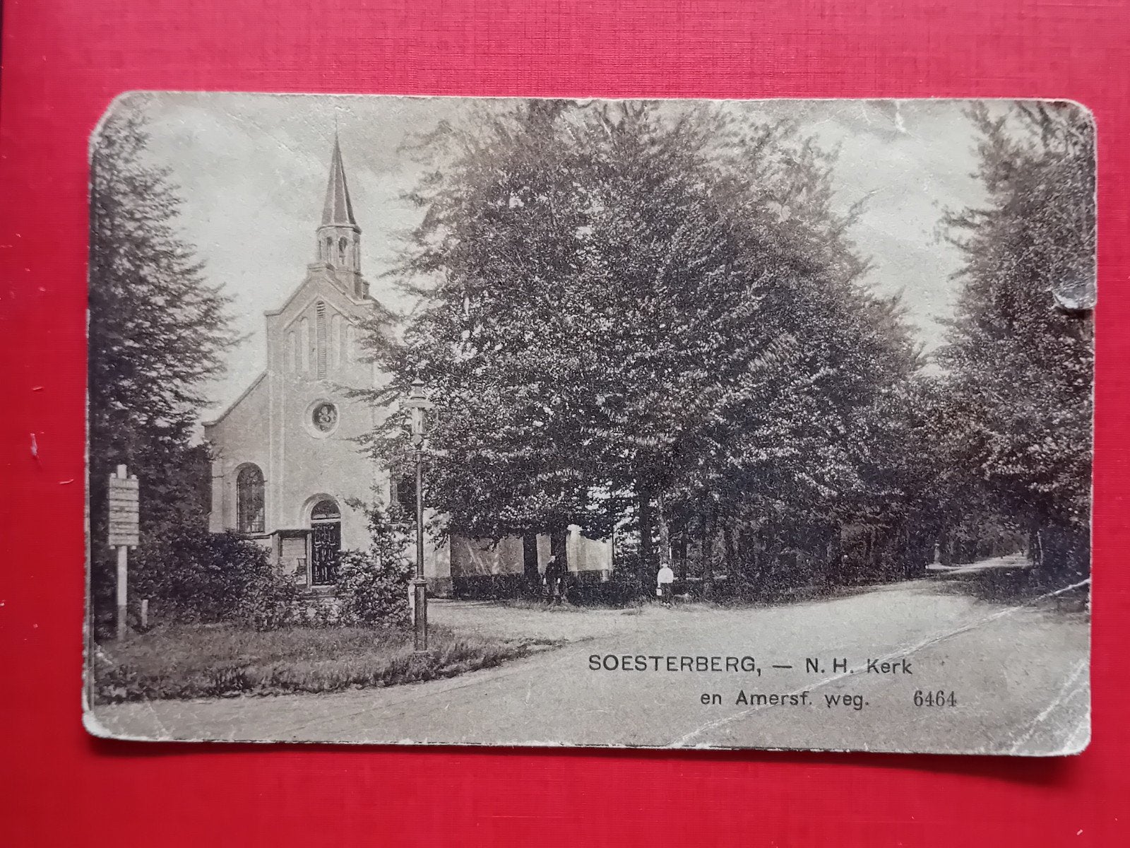 Oude ansichtkaart Soesterberg N.H. Kerk en Amersf. weg, Verzamelen, Ophalen of Verzenden