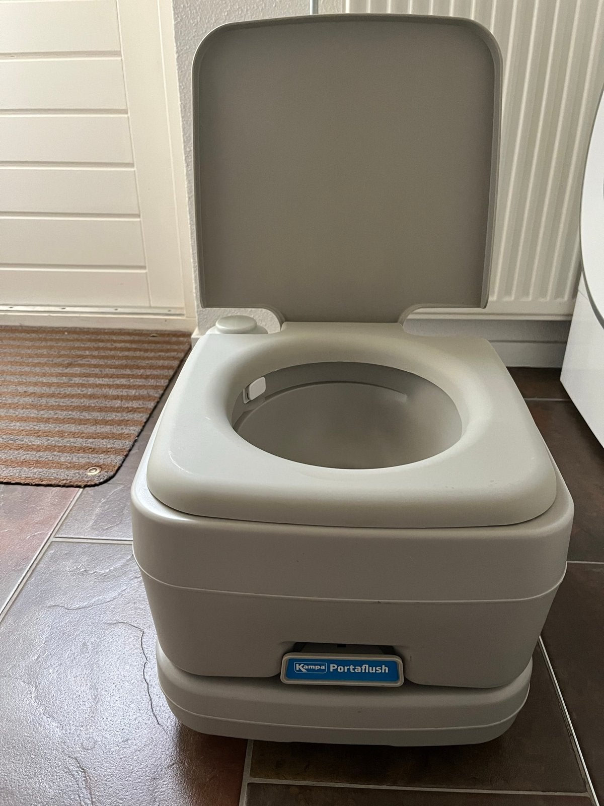 Kampa Portaflush draagbaar toilet, Ophalen, Zo goed als nieuw