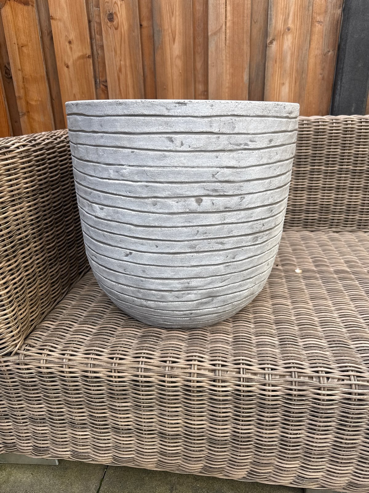 Capi Europe Bloempot Grijs - 47 Liter, Tuin en Terras, Ophalen, Kunststof, Gebruikt, 40 cm of meer