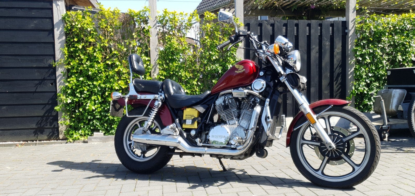 Honda VT700C Shadow 1986 - Loopt, maar smoort bij gas, 2 cilinders, Chopper, Gebruikt, Particulier