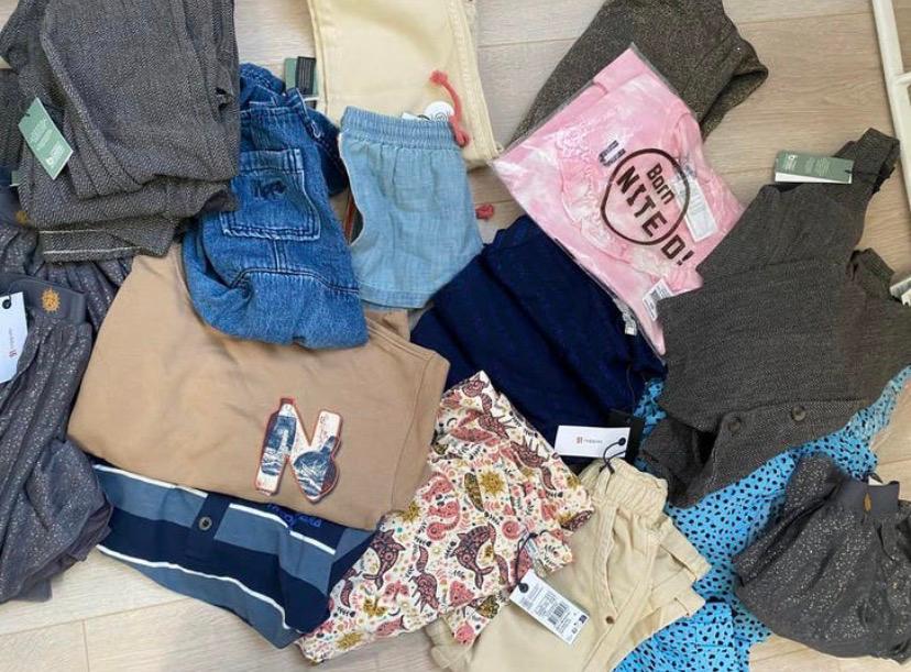 Pakket 4: kinderkleding 26 stuks noppies en car jeans, Ophalen of Verzenden, Nieuw, Overige maten